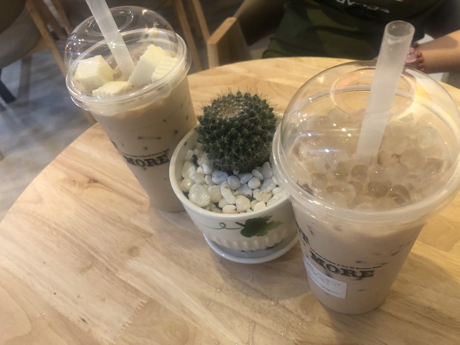 Bubble tea store in Winscombe, photo 1
